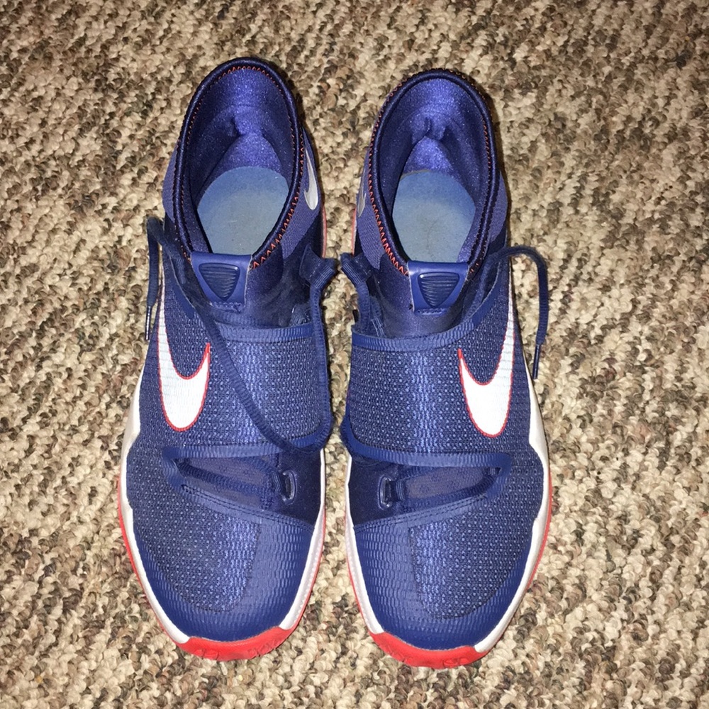 Nike hyperrev basketball shoes